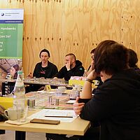 Impressionen aus dem Workshop, der in einem Gebäude des Kühlhauses Görlitz stattfand.