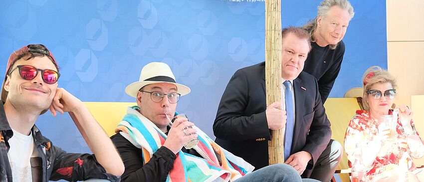 njumii - das Veranstaltungszentrum der Handwerkskammer Dresden wird beim Sommertheater zur Bühne - Zum Beitrag