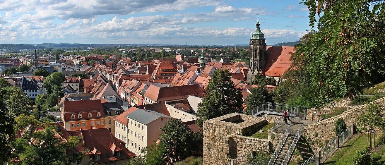 Foto mit Blick auf Pirna,, im Vordergrund das Schloss in Pirna.